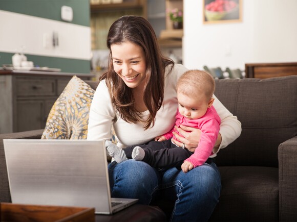 Ser madre y trabajar fuera de casa; 5 formas de superar esta etapa de la mejor manera